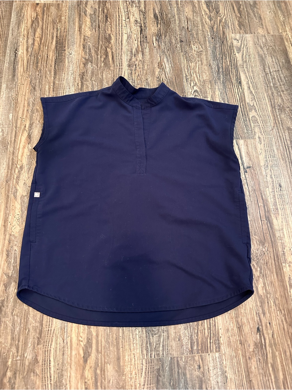 Figs Navy Women's Jogger Scrub Set - Picture 3 of 8